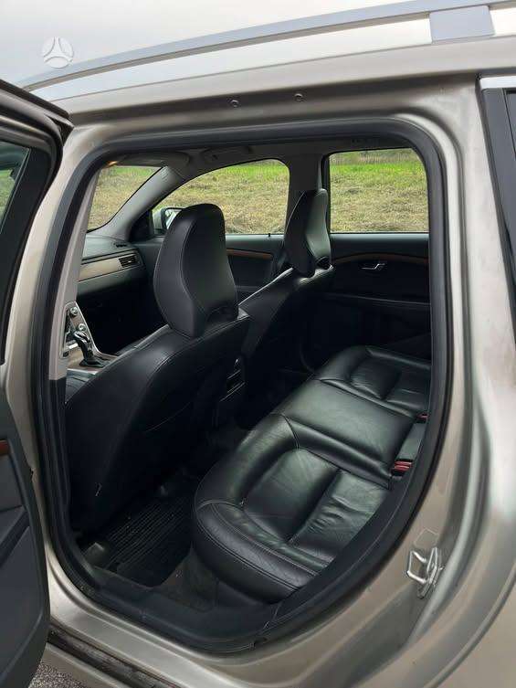 Volvo V70, 2.0 l., Универсал