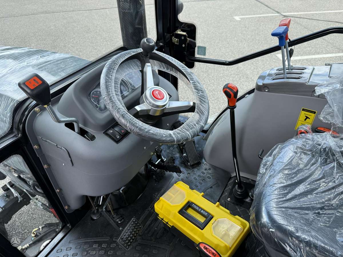 Hinomoto LX504E, tractors