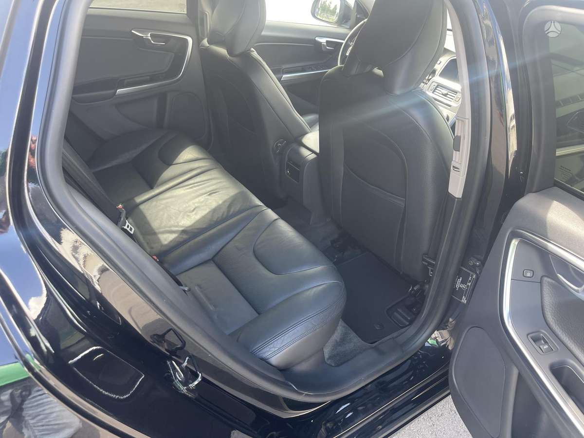 Volvo V60, 2.4 l., Универсал