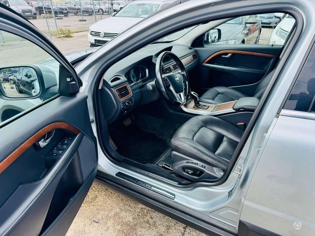 Volvo XC70, 2.4 l., Универсал