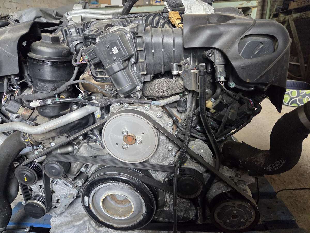 Audi Q7, 78000km., gearbox, engine