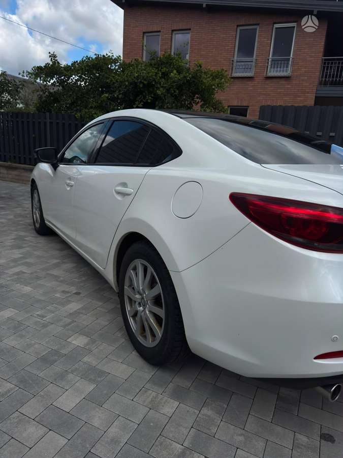 Mazda 6, 2.2 l., Седан