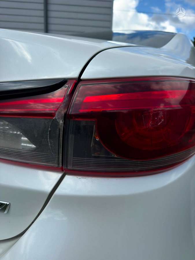 Mazda 6, 2.2 l., Седан