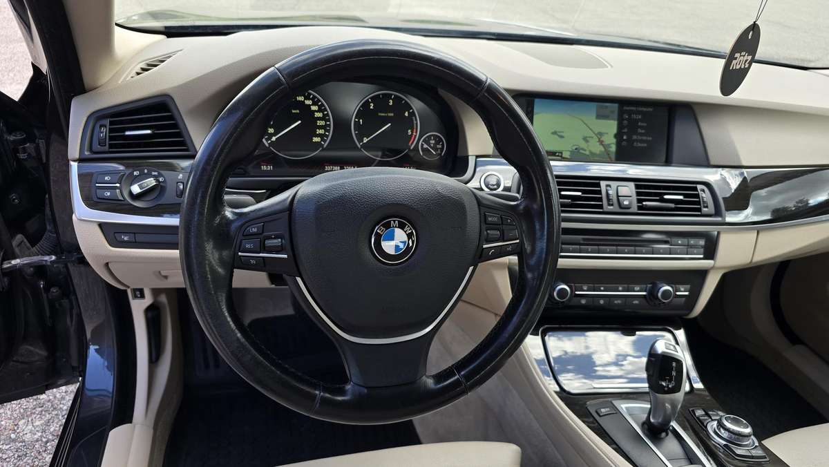BMW 520, 2.0 l., universalas