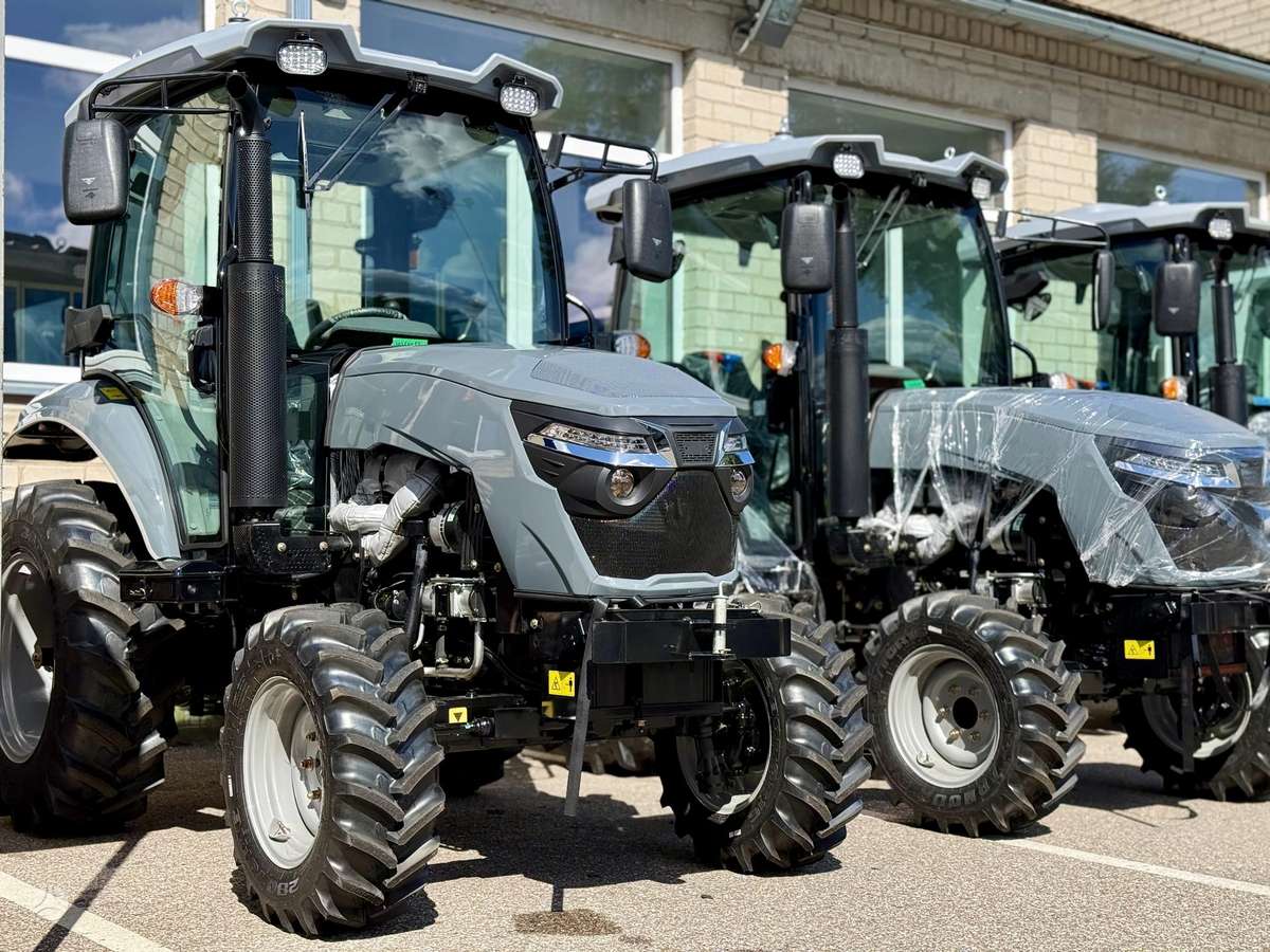Hinomoto LX504E, тракторы