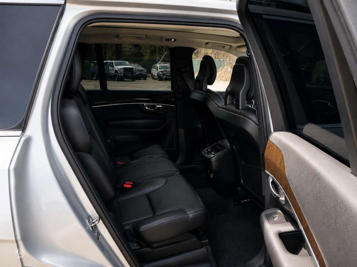 Volvo XC90 - 7