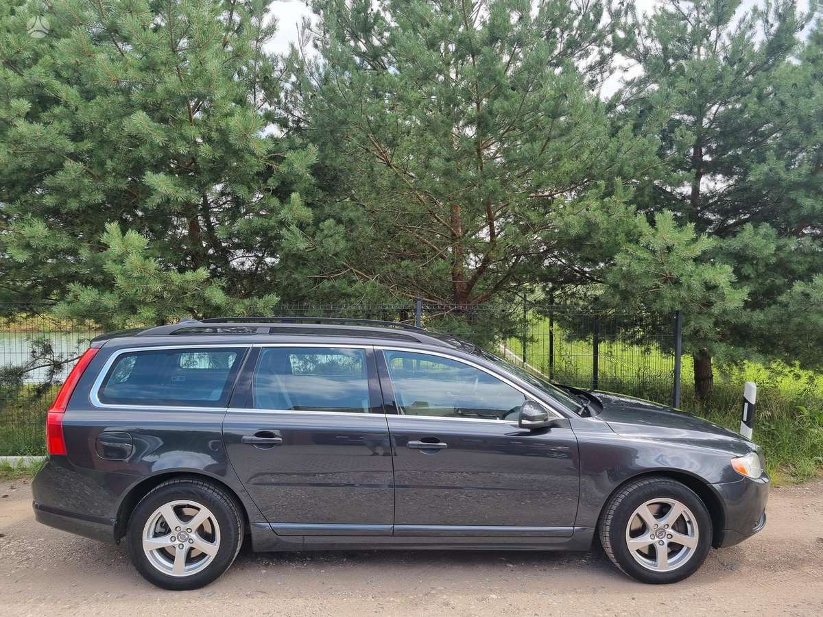 Volvo V70 - 3