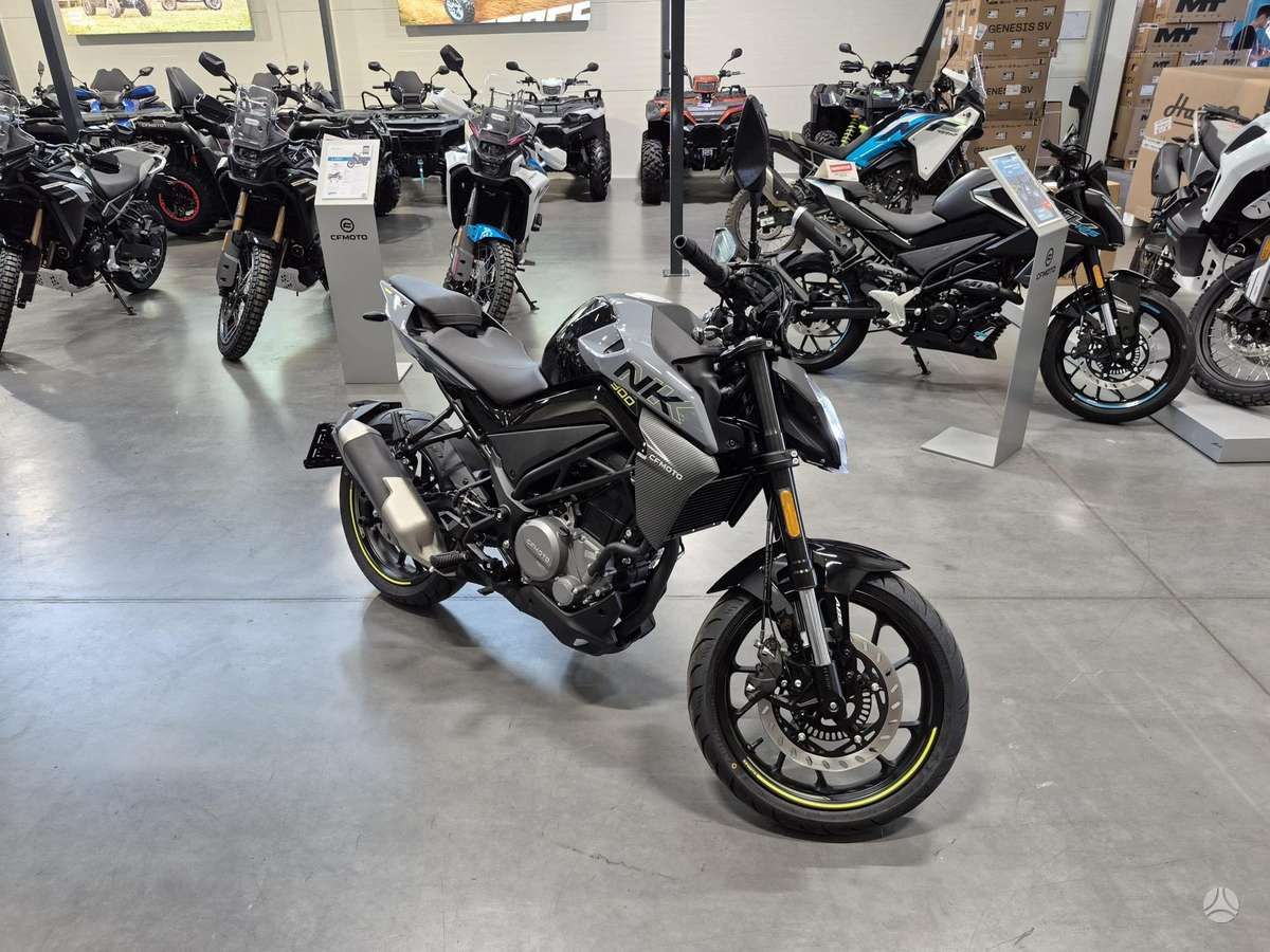 CFMOTO 300NK 293cc, street / classic