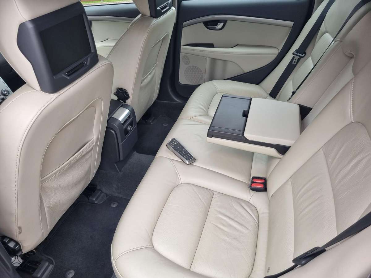 Volvo V70, 2.0 l., Универсал