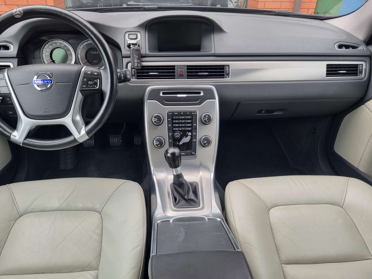 Volvo V70, 2.0 l., Универсал