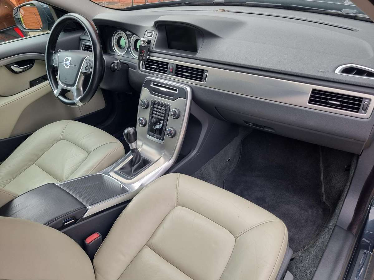 Volvo V70, 2.0 l., Универсал