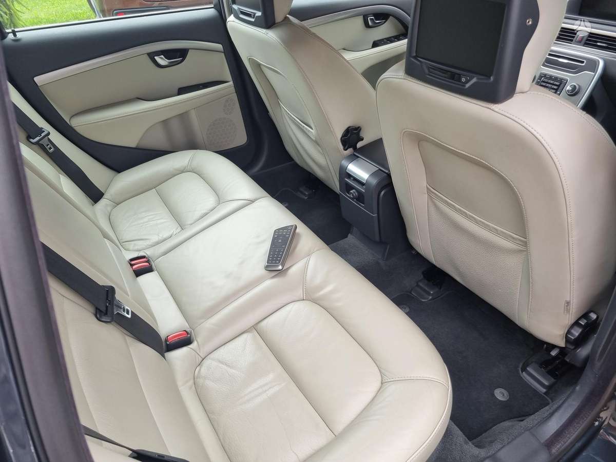 Volvo V70, 2.0 l., Универсал