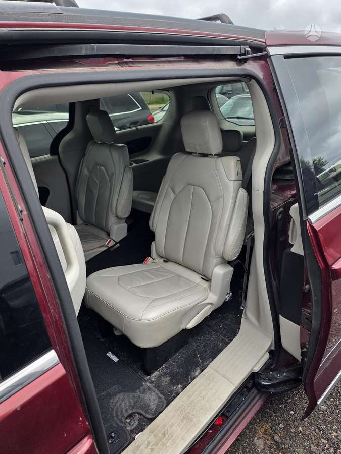 Chrysler Pacifica, 3.6 l., Минивэн