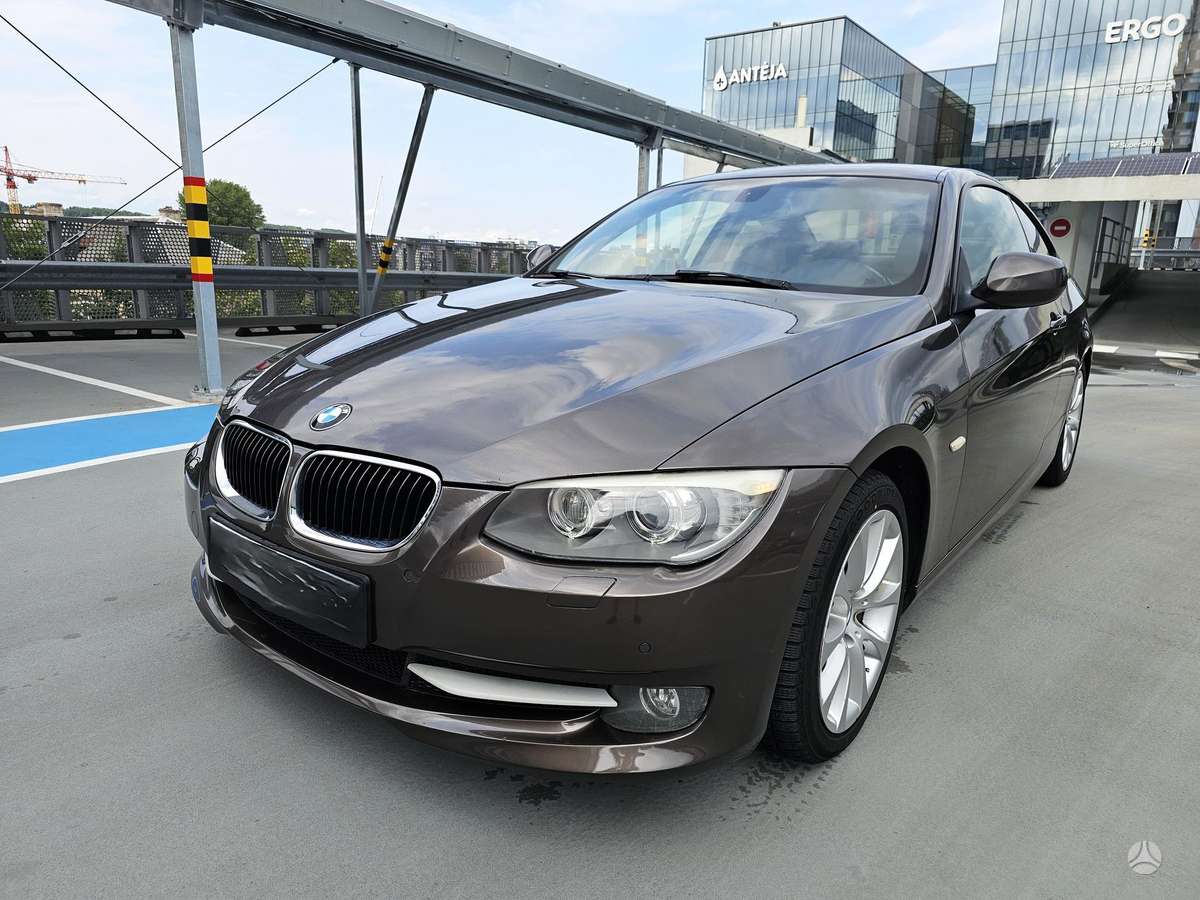 BMW 320, 2.0 l., Купе (coupe)