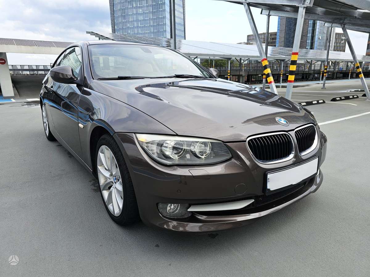 BMW 320, 2.0 l., Купе (coupe)