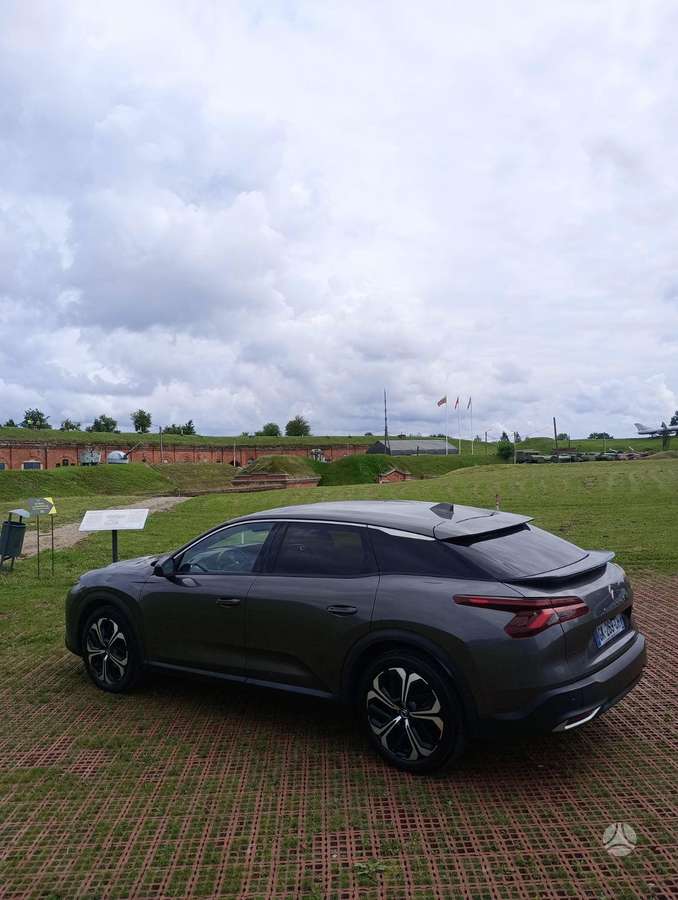 Citroen C5 X, 1.2 l., hatchback