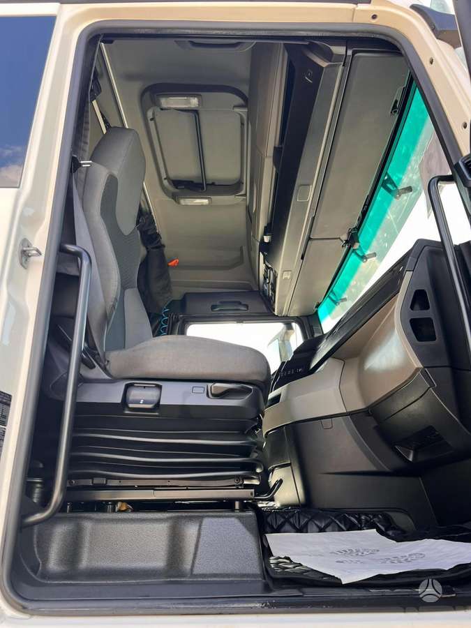 MAN TGX 28.510 6x2 RETARDER, double sleeper