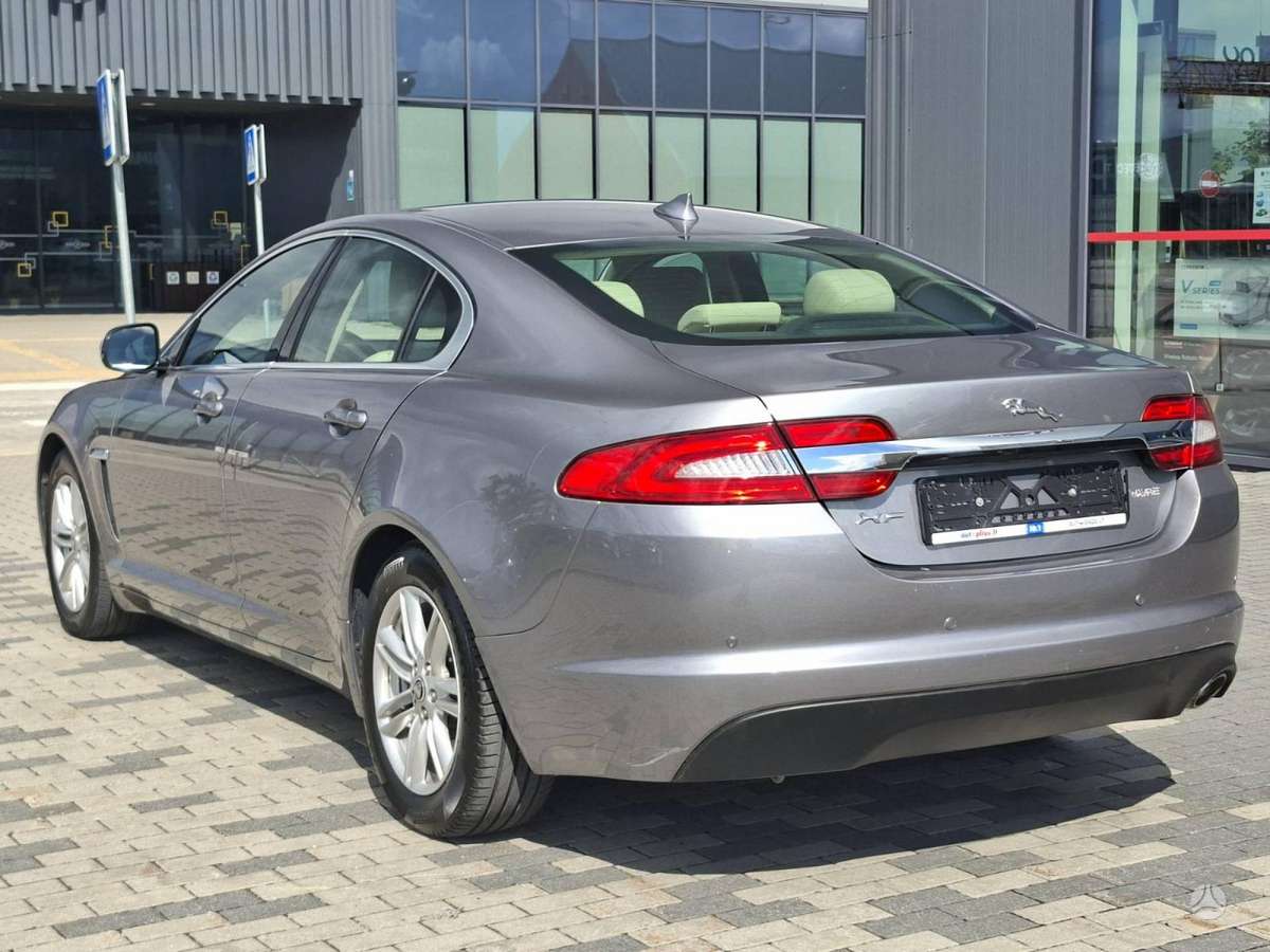 Jaguar XF, 2.2 l., Седан