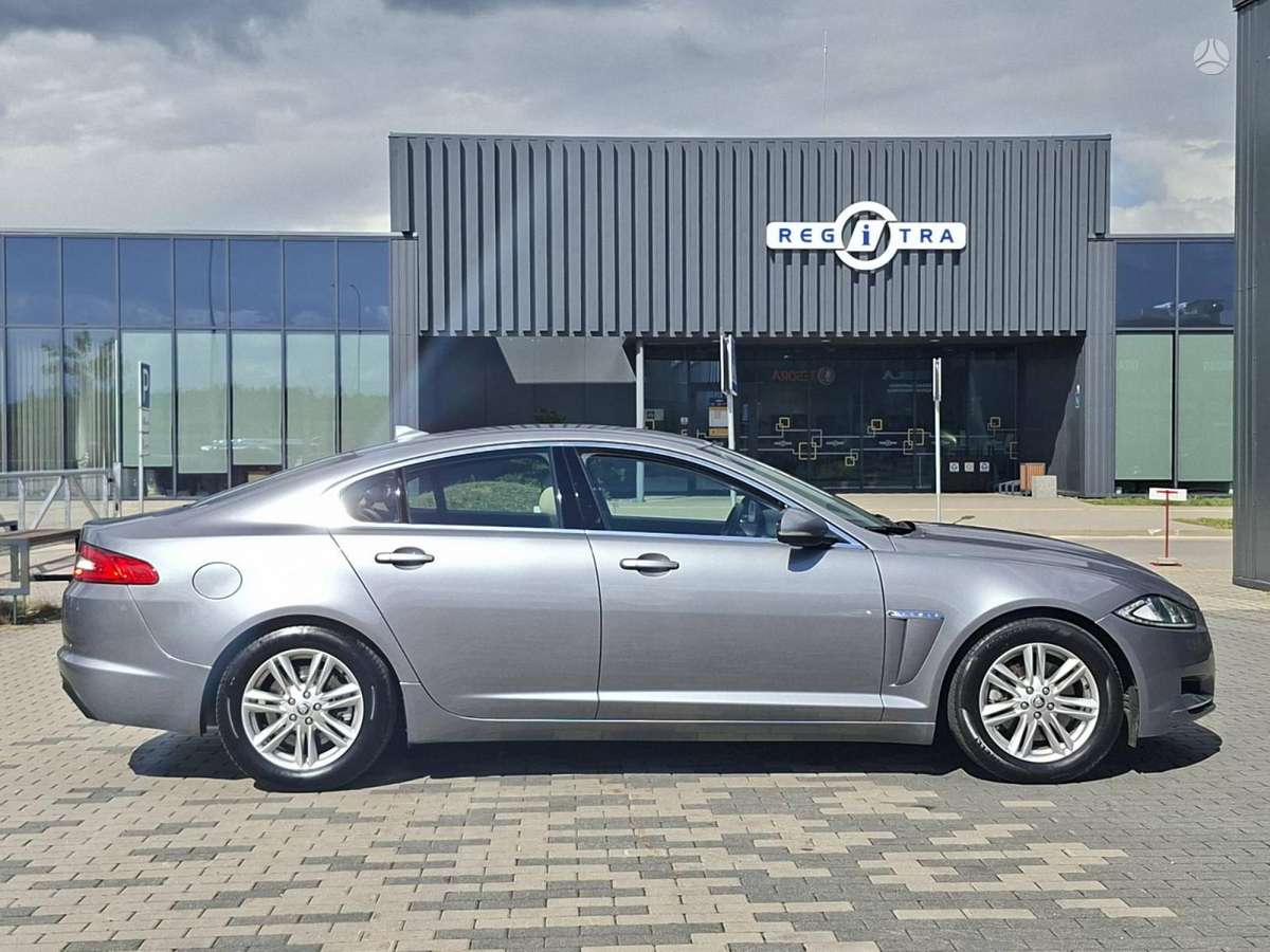 Jaguar XF, 2.2 l., Седан
