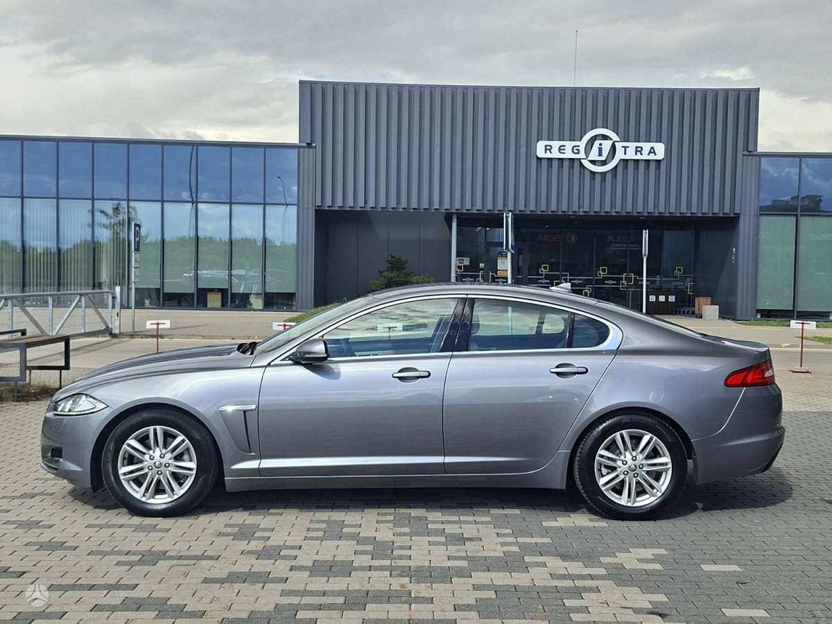 Jaguar XF, 2.2 l., Седан
