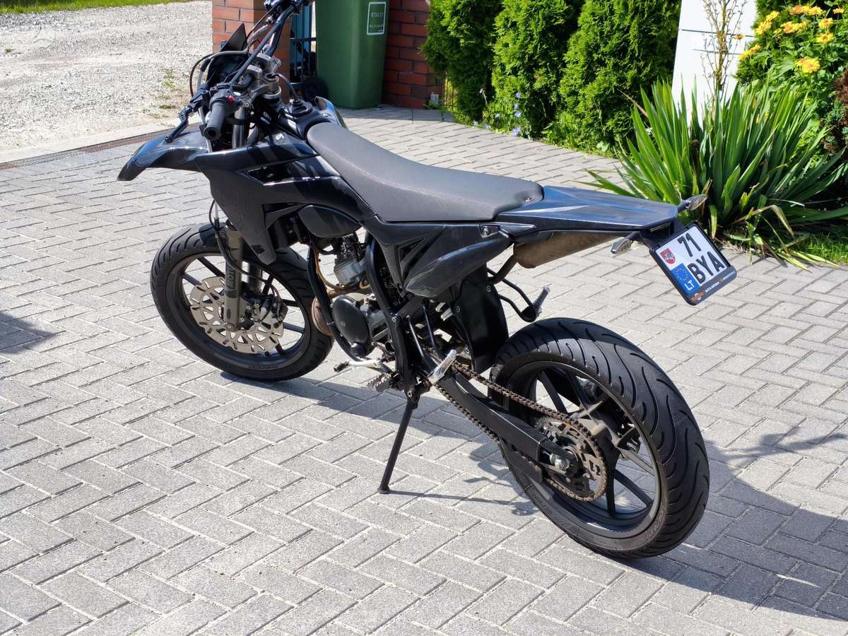 Derbi Senda 49cc, supermoto