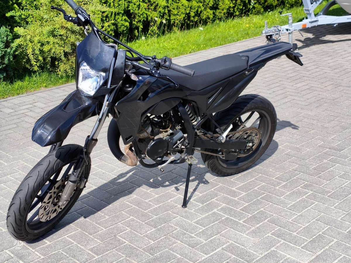 Derbi Senda 49cc, supermoto