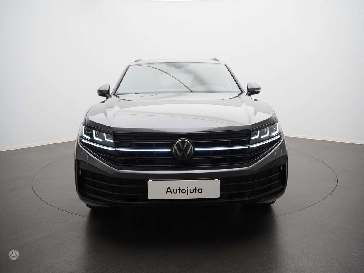 Volkswagen Touareg - 2