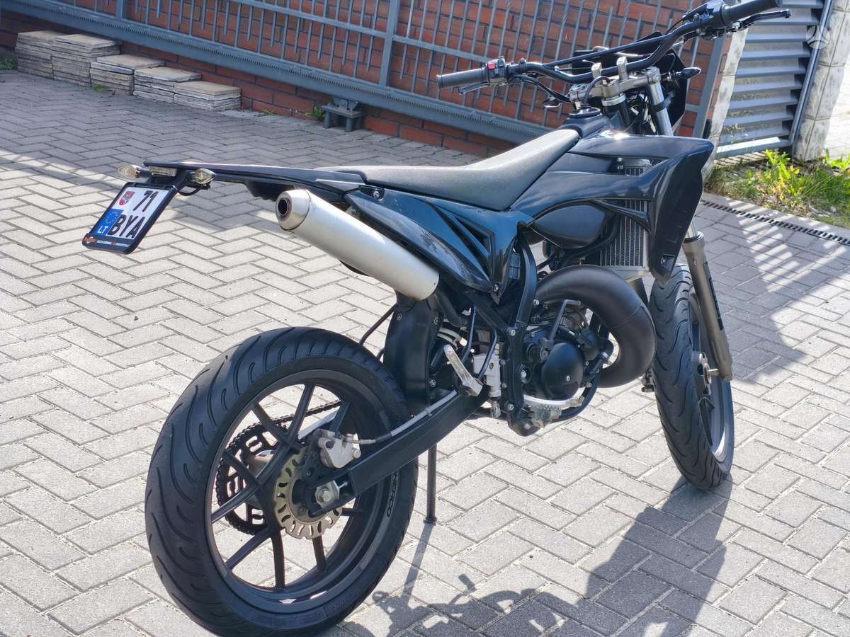 Derbi Senda 49cc, supermoto