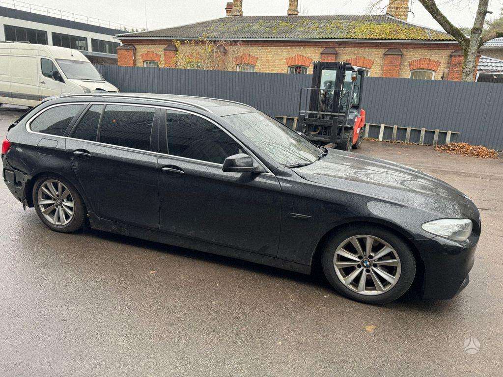 BMW 5 serija