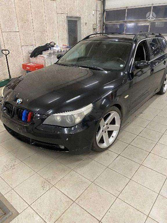 BMW 525