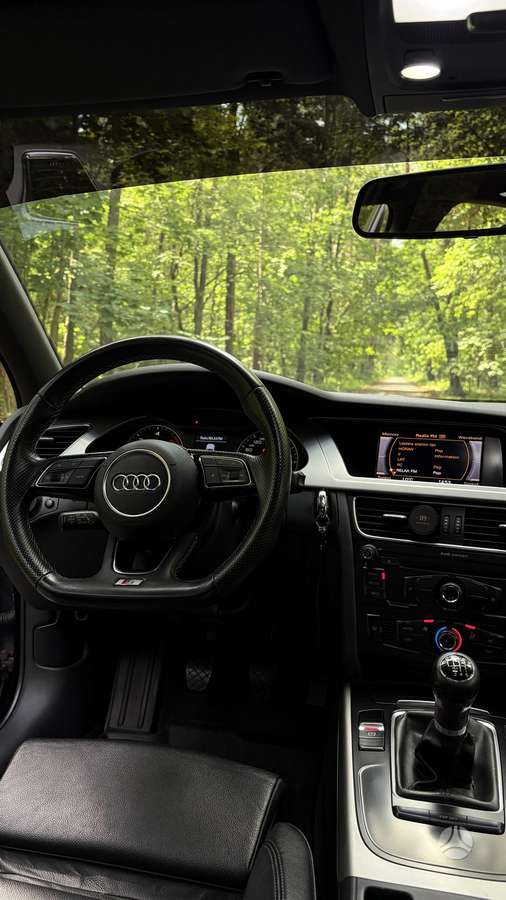 Audi A4, 2.7 l., Седан