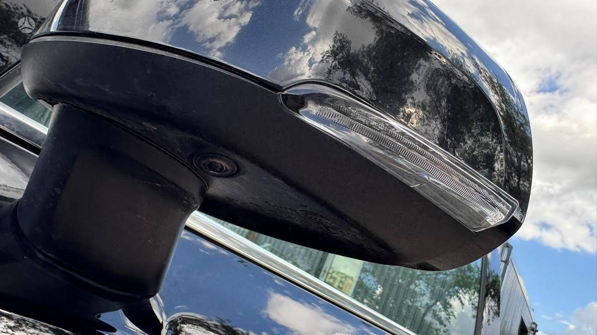 Volvo XC90 - 11
