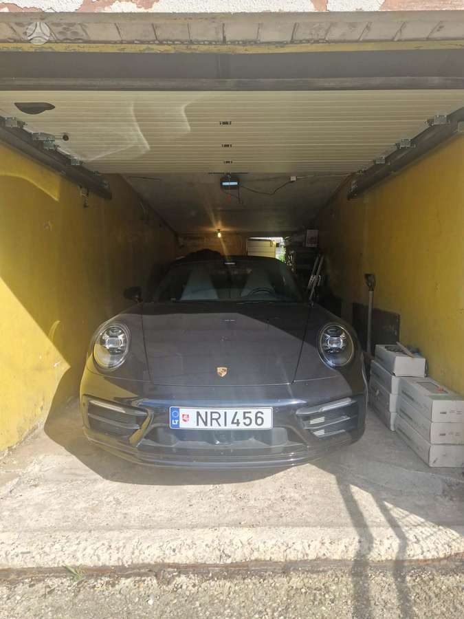 Porsche 911 - 8