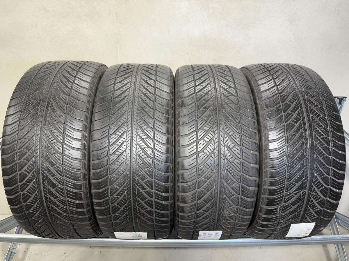 Goodyear Ultragrip 8 performance//MO, winter 245/45 R18