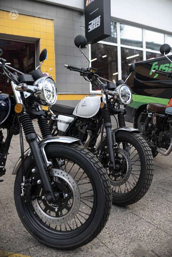 Mash Seventy 125cc, scooters / mopeds