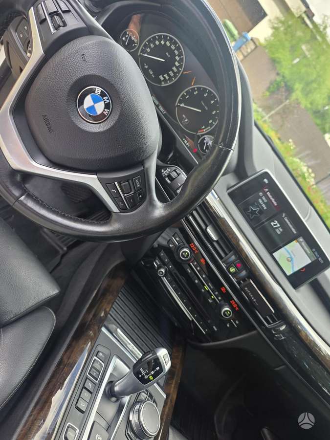 BMW X5 - 11