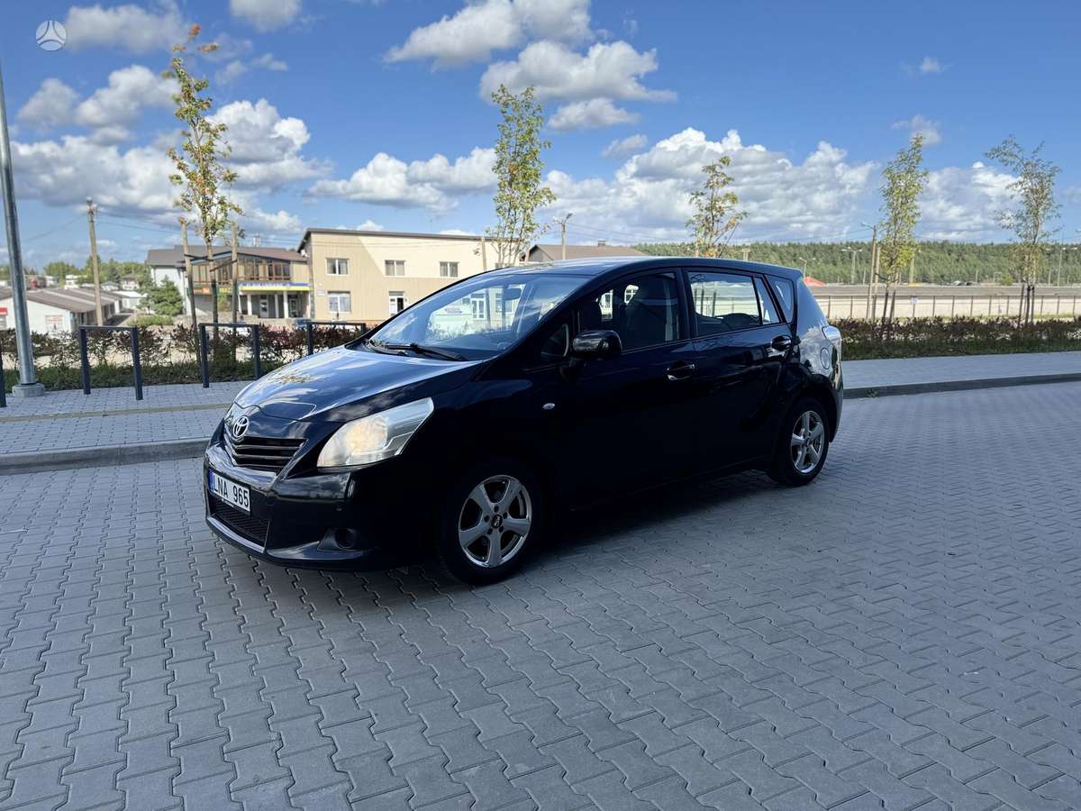 Toyota Verso - 2