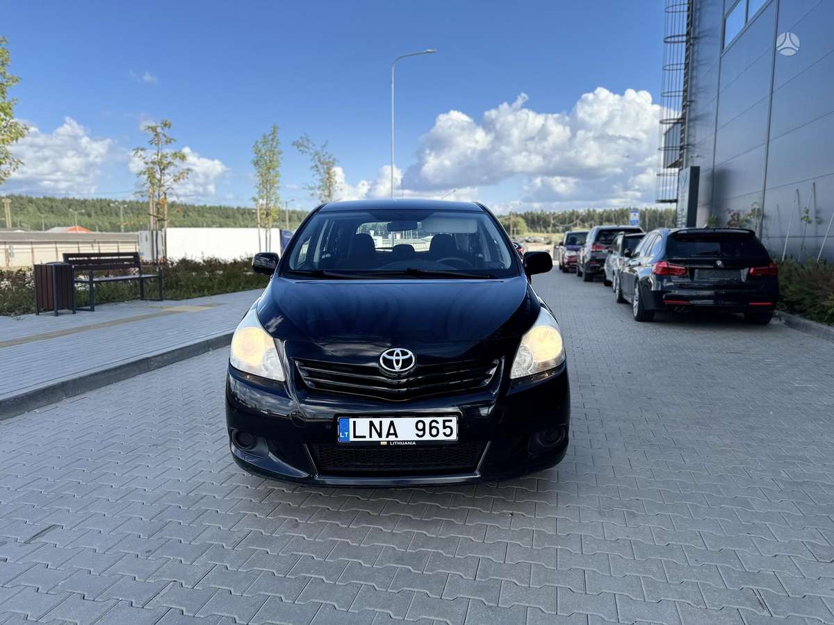 Toyota Verso - 3