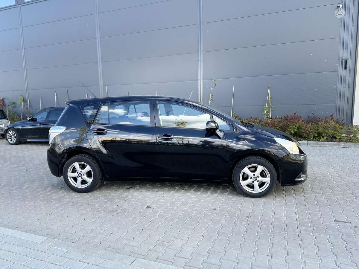 Toyota Verso - 4
