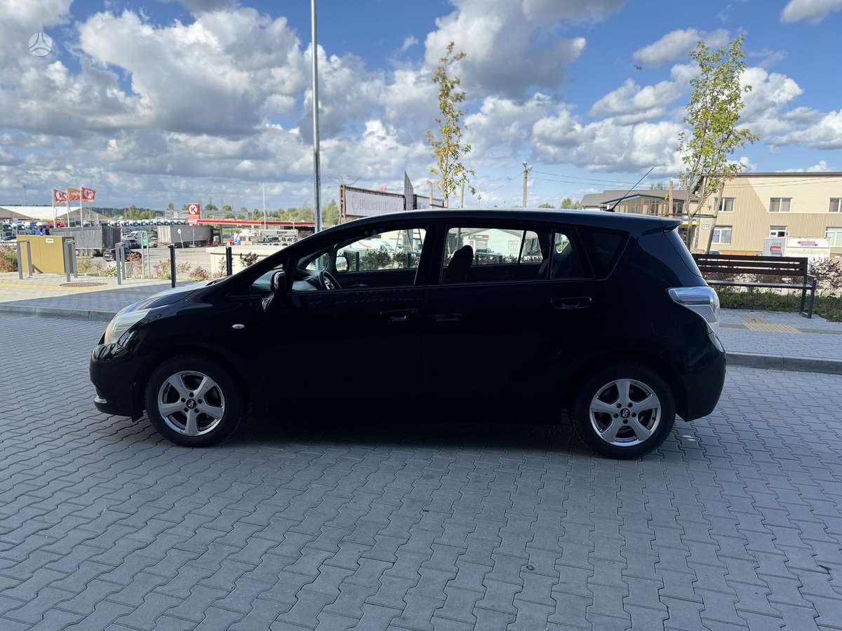 Toyota Verso - 8
