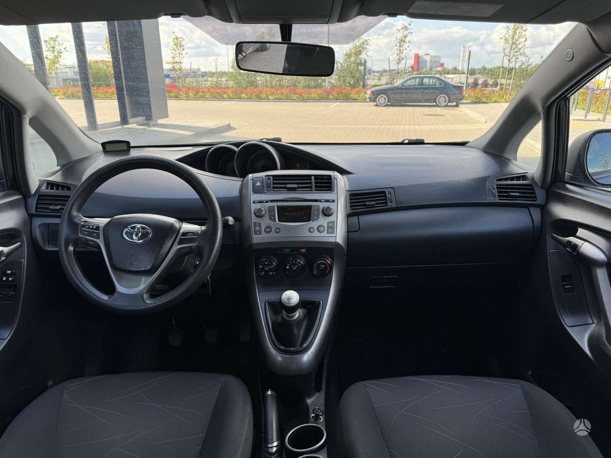 Toyota Verso - 9