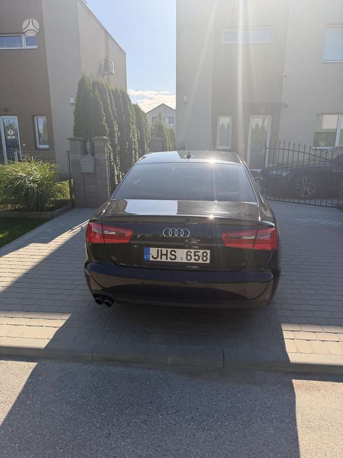 Audi A6, 2.0 l., Седан