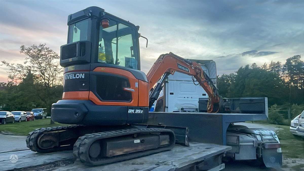DEVELON DX35Z-7, mini ekskavatoriai