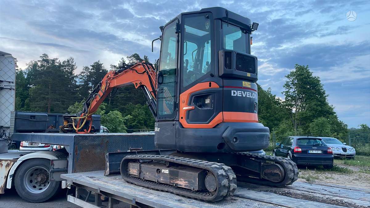 DEVELON DX35Z-7, mini ekskavatoriai