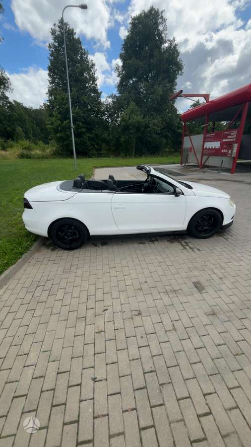 Volkswagen Eos, 2.0 l., convertible