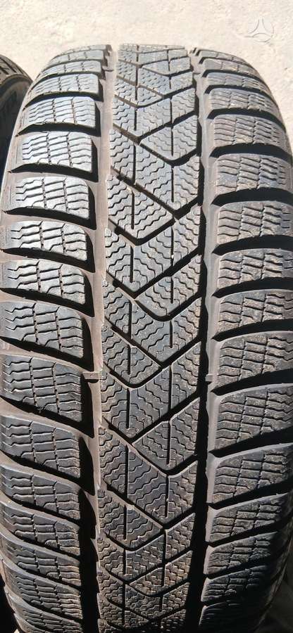 Pirelli, winter 205/50 R17