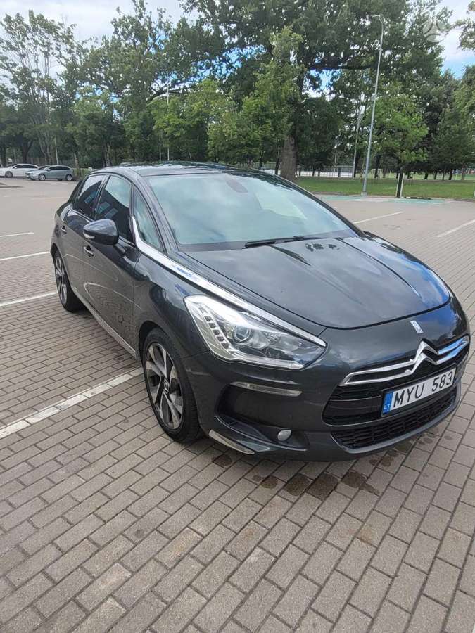 Citroen DS5, 2.0 l., Хэтчбек