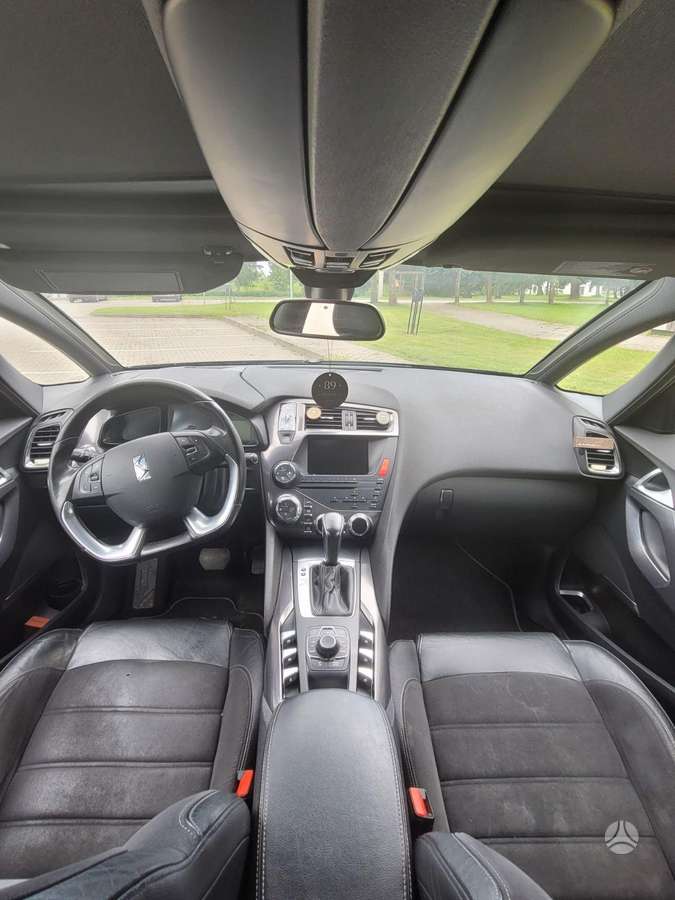 Citroen DS5, 2.0 l., Хэтчбек