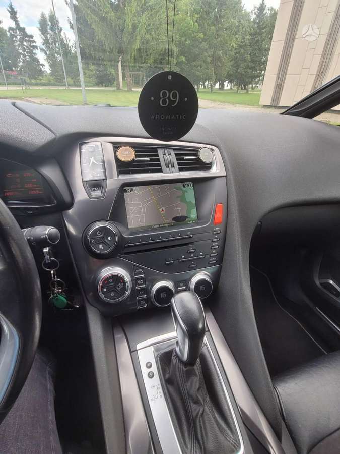 Citroen DS5, 2.0 l., Хэтчбек