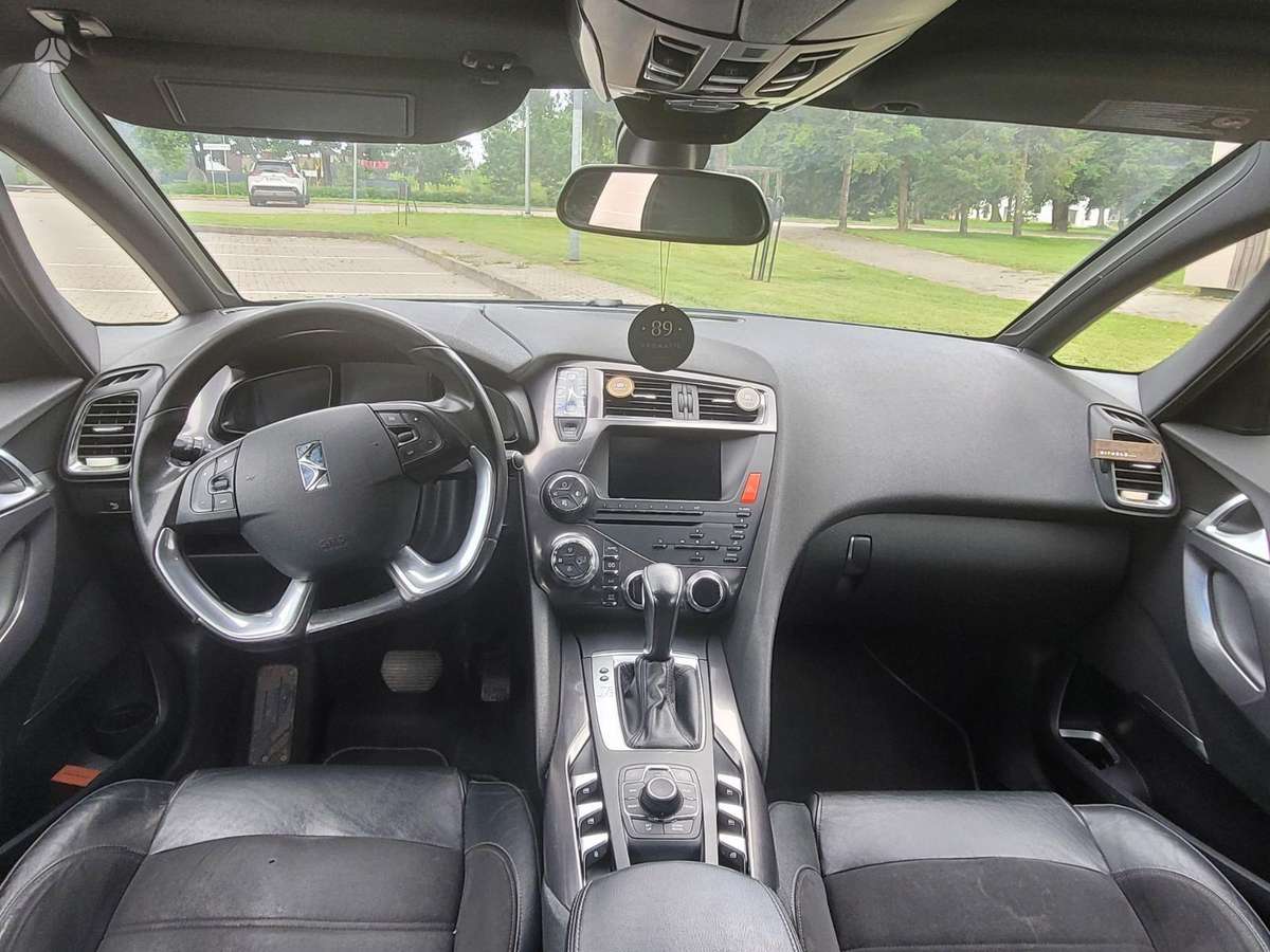 Citroen DS5, 2.0 l., Хэтчбек